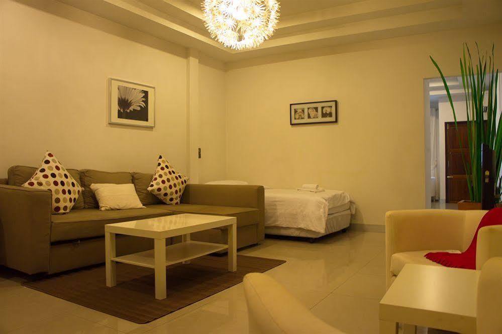 Ratchadamnoen Residence Μπανγκόκ Εξωτερικό φωτογραφία
